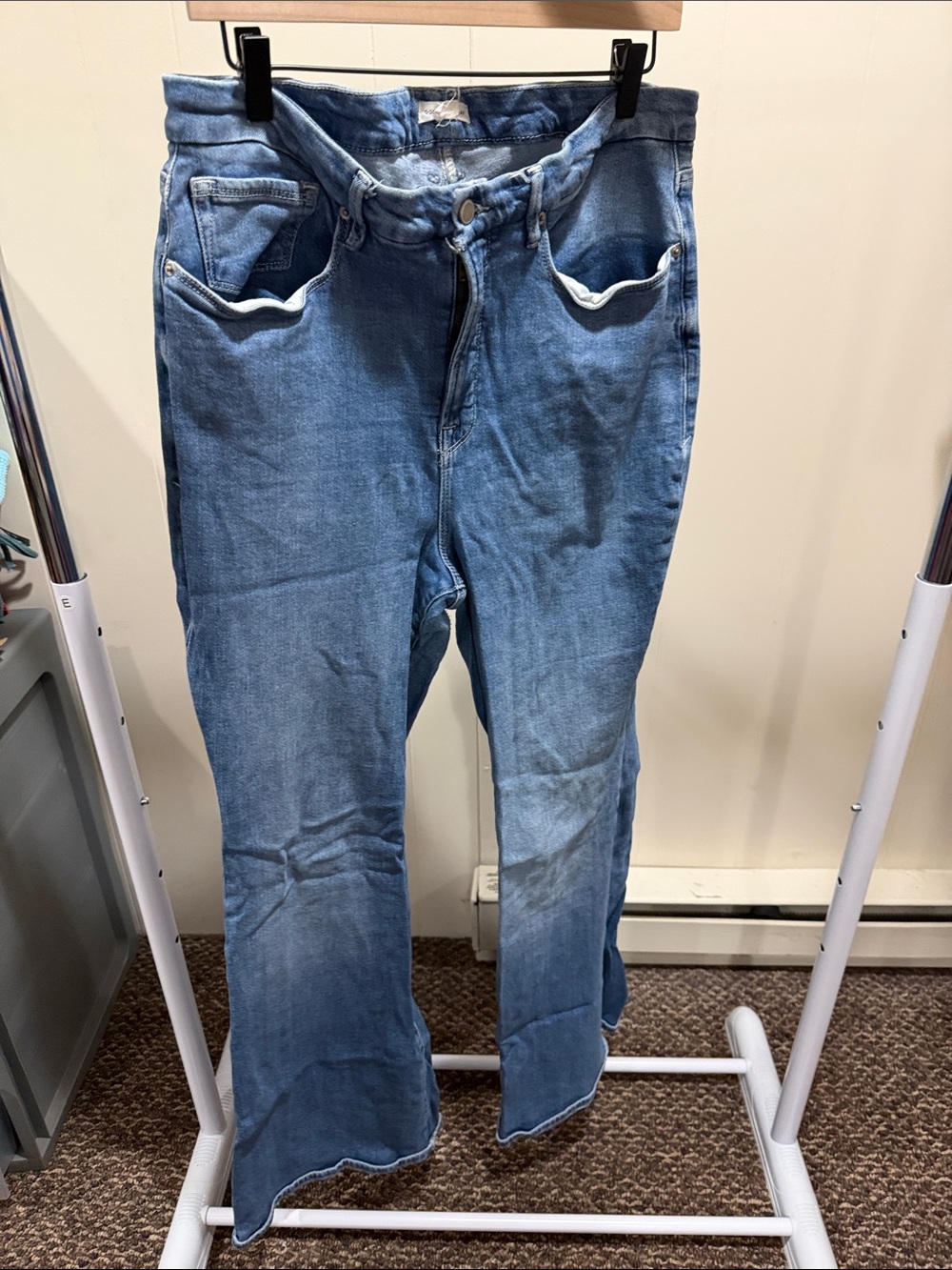 Good American Medium Wash Flare Jeans